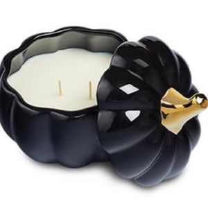 Black Pumpkin Shaped Candle-Pumpkin Nut Bread Scented